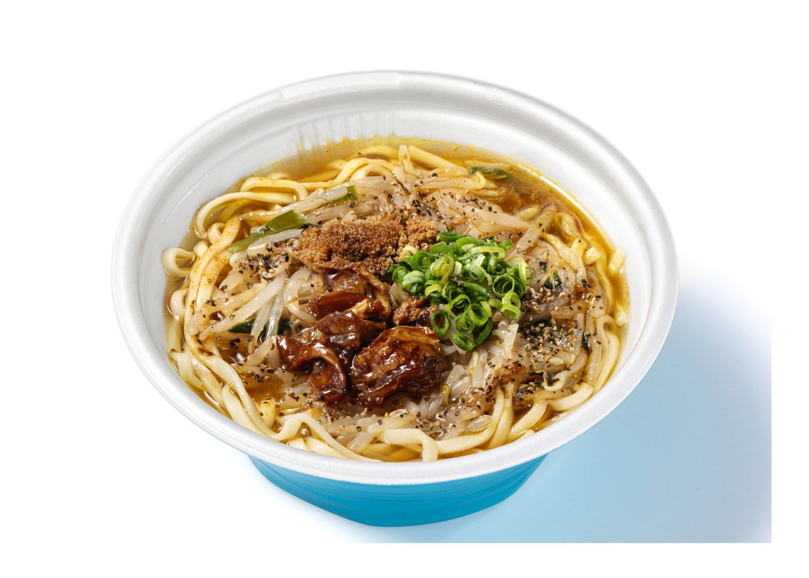 沖縄県内のファミリーマートで当店監修の「カレー牛もやしそば」が販売されます 2 EIBUN監修「カレー牛もやしそば」